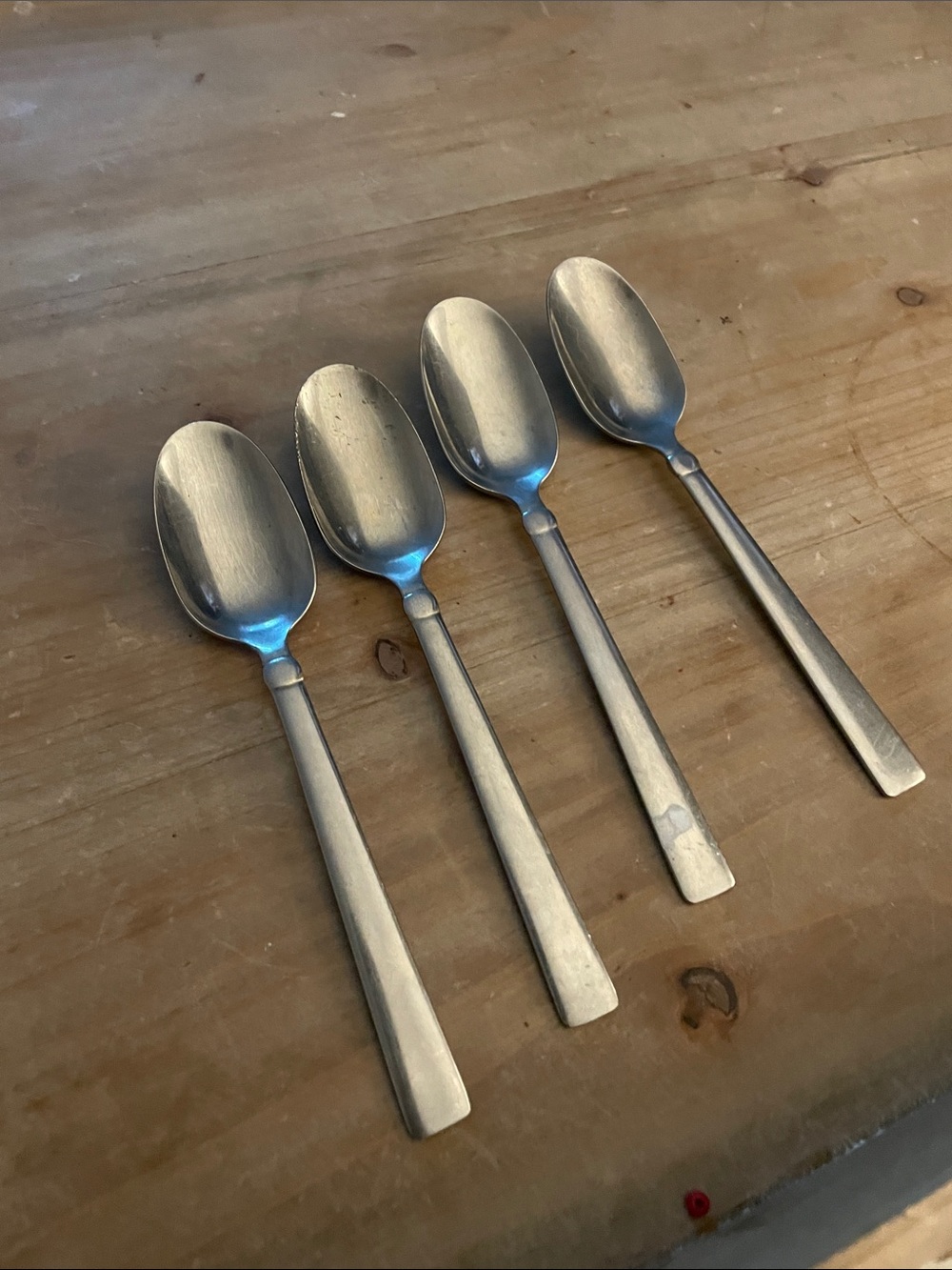 Oneida Brushed Silver Teaspoon Set of 4 18/0